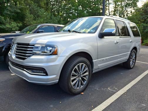 2017 Lincoln Navigator Select