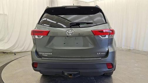 Alumina Jade Metallic 2019 Toyota Highlander LE Plus