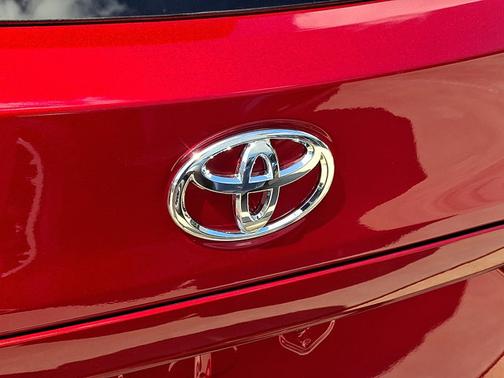 2025 Toyota Corolla Cross LE
