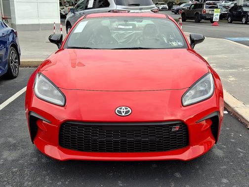 2025 Toyota GR86 Premium