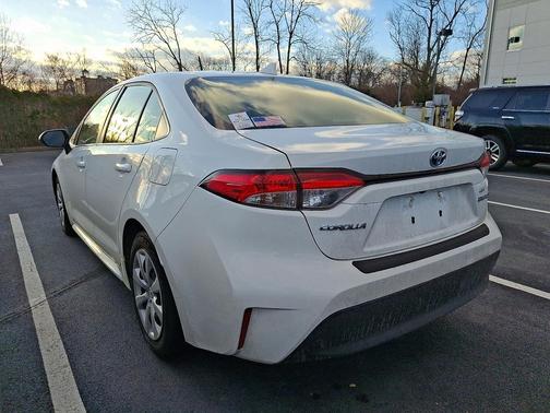 2024 Toyota Corolla Hybrid LE