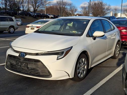 2024 Toyota Corolla Hybrid LE