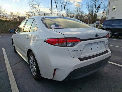 2024 Toyota Corolla Hybrid LE