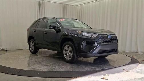 2022 Toyota RAV4 Hybrid LE