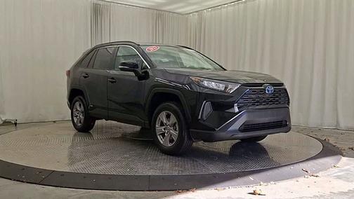 2022 Toyota RAV4 Hybrid LE