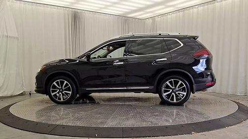 2020 Nissan Rogue SL