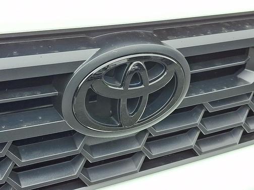 Ice Cap 2026 Toyota Tacoma TRD Sport