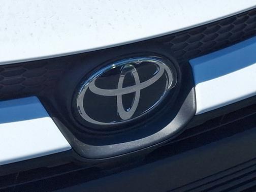Ice Cap 2026 Toyota Corolla Hybrid LE