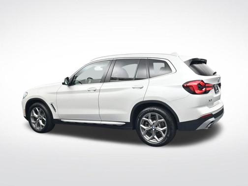 White Metallic 2024 BMW X3 xDrive30i