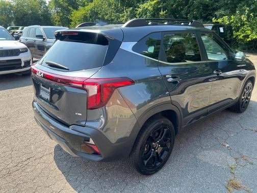 Gravity Gray 2024 Kia Seltos X-Line