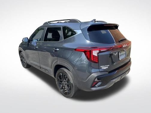 Gravity Gray 2024 Kia Seltos X-Line