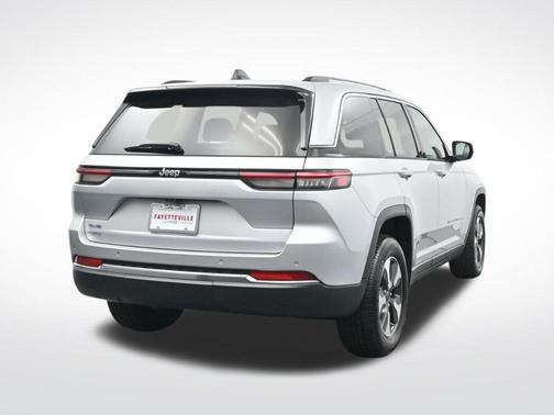 Silver Zynith 2024 Jeep Grand Cherokee 4xe Base