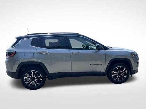 Billet Silver Metallic Clearcoat 2022 Jeep Compass Limited