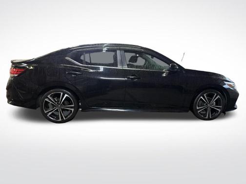 Black 2020 Nissan Sentra SR