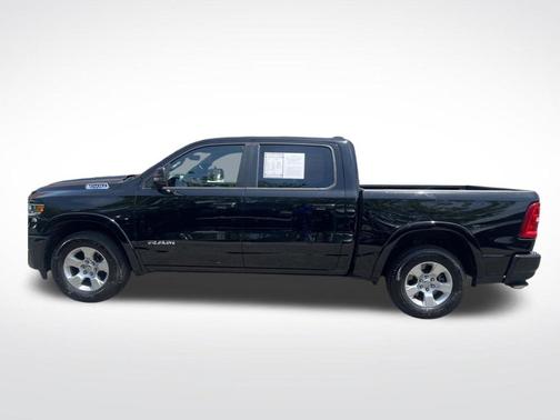 Diamond Black 2025 RAM 1500 Big Horn/Lone Star