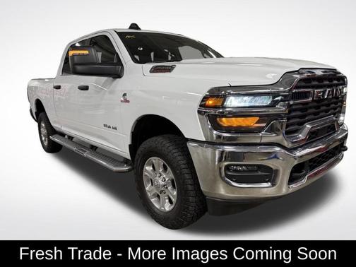 Bright White Clearcoat 2025 RAM 2500 Big Horn