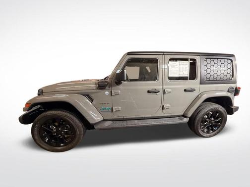 Sting Gray Clearcoat 2022 Jeep Wrangler Unlimited 4xe Sahara