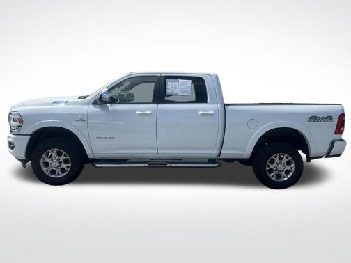 Bright White Clearcoat 2022 RAM 2500 Laramie