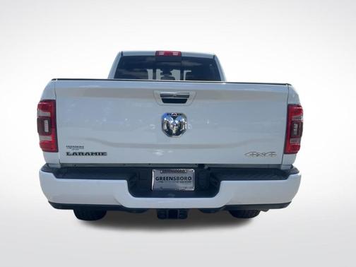 Bright White Clearcoat 2022 RAM 2500 Laramie