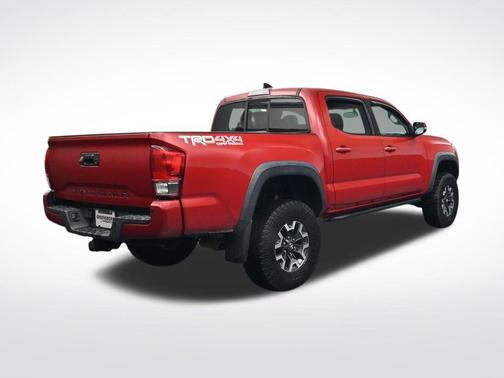 2016 Toyota Tacoma SR