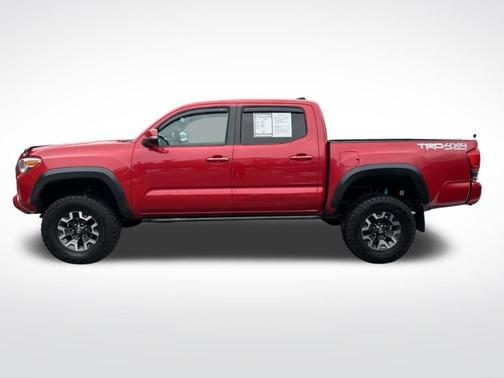 2016 Toyota Tacoma SR