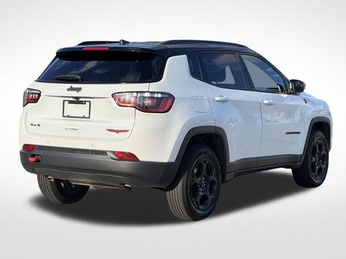 2023 Jeep Compass Trailhawk