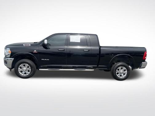 Diamond Black 2022 RAM 2500 Laramie