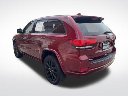 Velvet Red Pearlcoat 2022 Jeep Grand Cherokee WK Laredo