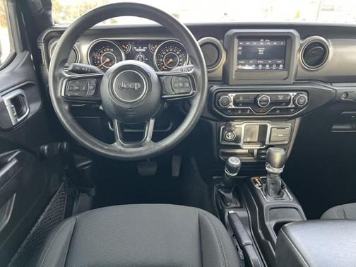 2023 Jeep Gladiator Sport