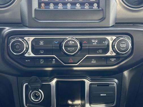 2023 Jeep Gladiator Sport