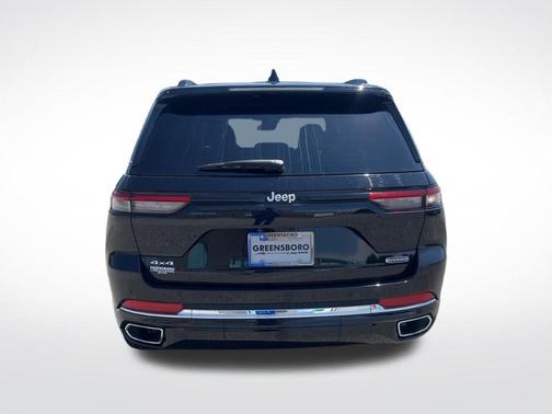 Diamond Black 2025 Jeep Grand Cherokee Overland