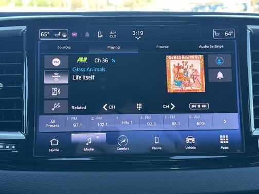 2024 Chrysler Pacifica Touring-L