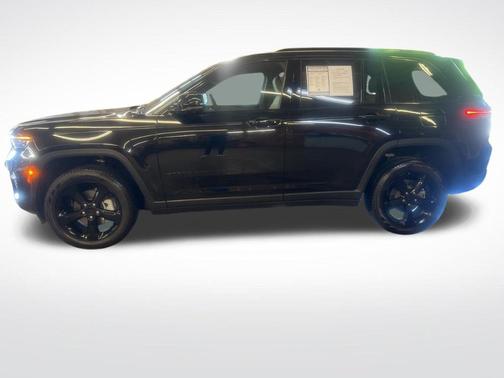 Diamond Black 2025 Jeep Grand Cherokee Limited