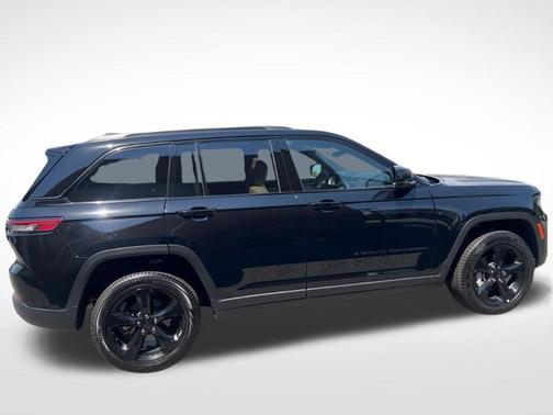 Diamond Black 2025 Jeep Grand Cherokee Limited
