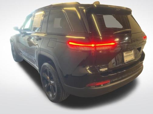 Diamond Black 2025 Jeep Grand Cherokee Limited