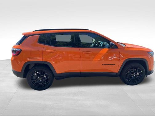 JOOSE 2026 Jeep Compass Latitude