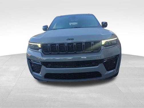 Sting Gray Clearcoat 2027 Jeep Grand Cherokee L Summit