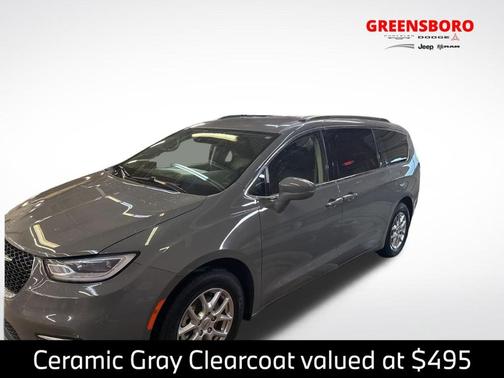 Ceramic Gray Clearcoat 2022 Chrysler Pacifica Touring-L