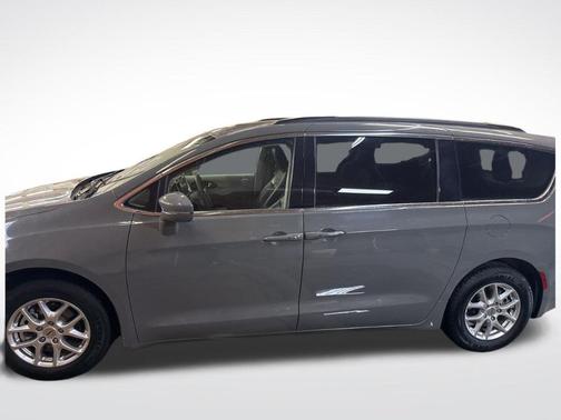 Ceramic Gray Clearcoat 2022 Chrysler Pacifica Touring-L