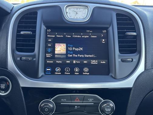 2023 Chrysler 300 Touring