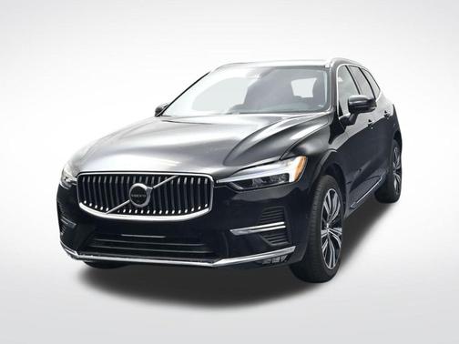 Onyx Black Metallic 2023 Volvo XC60 B5 Ultimate Bright Theme