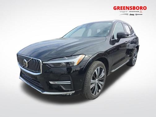 Onyx Black Metallic 2023 Volvo XC60 B5 Ultimate Bright Theme