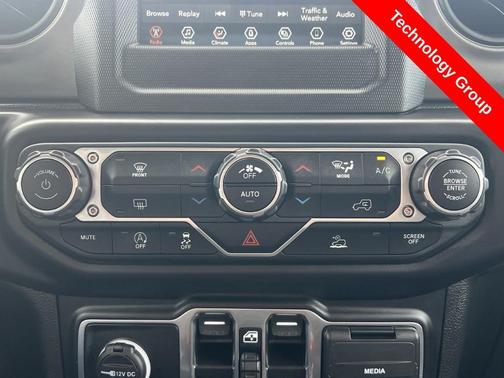 2022 Jeep Gladiator Sport