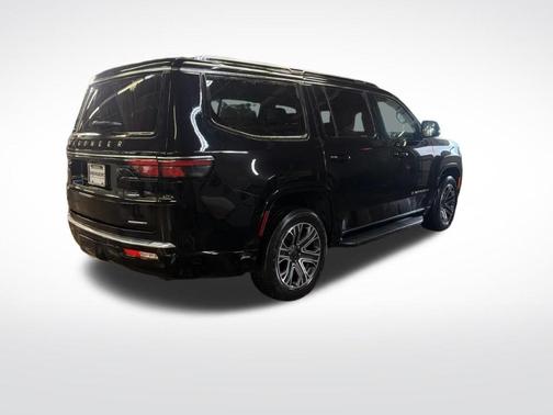 Diamond Black 2023 Jeep Wagoneer Series II