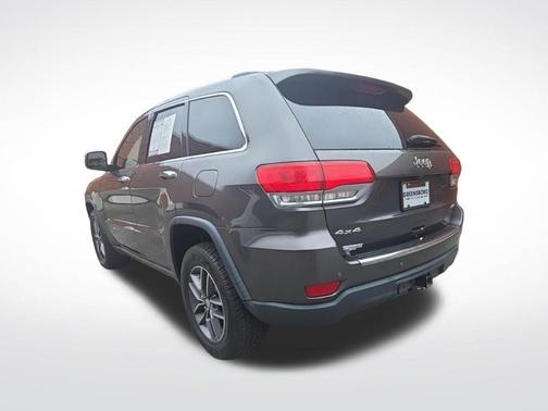 Granite Crystal Clearcoat Metallic 2018 Jeep Grand Cherokee Limited