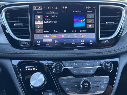 2026 Chrysler Pacifica Pinnacle