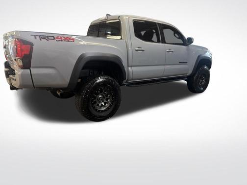 Cement 2019 Toyota Tacoma TRD Off Road