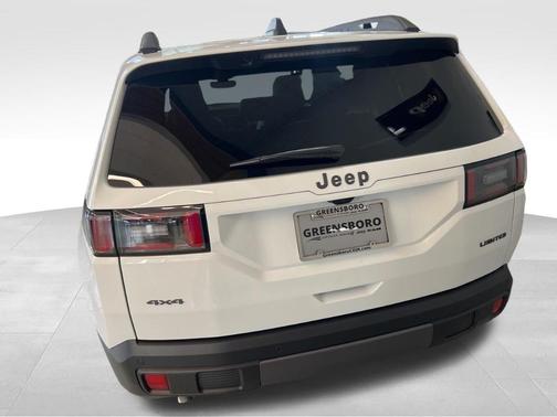Bright White Clearcoat 2026 Jeep Cherokee LAREDO/LIMITED