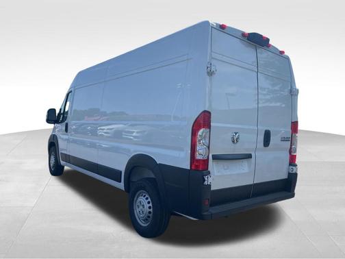 Bright White Clearcoat 2026 RAM ProMaster 2500 High Roof