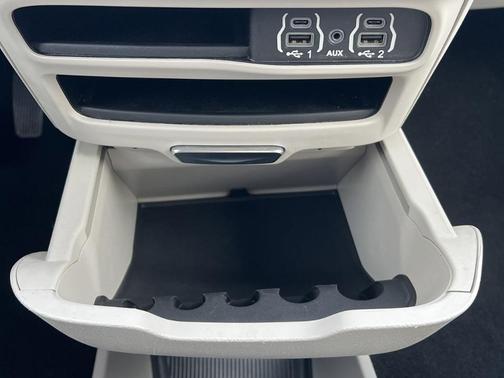 2021 Chrysler Pacifica Touring-L